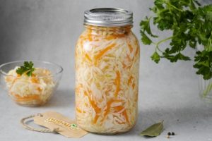 Хрустящая квашеная капуста в рассоле на зиму
