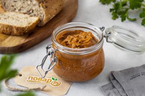 Баклажанная икра с томатной пастой