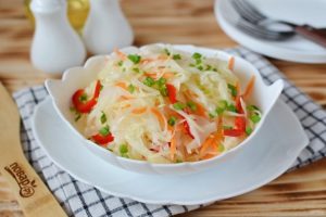 Маринованная капуста с яблочным уксусом быстрого приготовления