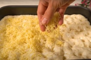 Домашний хлеб с сыром и орегано из простого дрожжевого теста