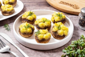 Постные шампиньоны с картофельной начинкой