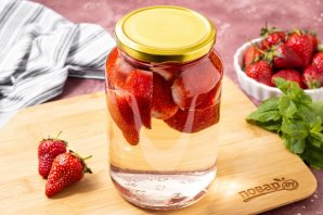 Компот из клубники Компот из клубники