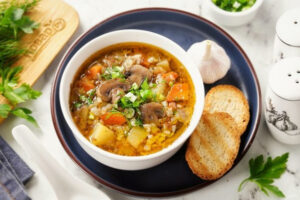 Постный суп с гречкой и шампиньонами