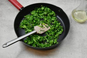 Заливной пирог с черемшой и яйцом