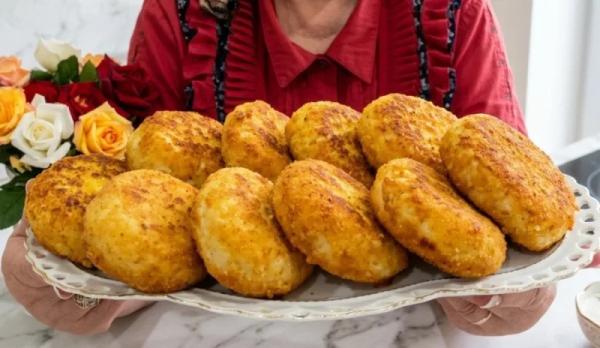 Больше никаких котлет: делаю зразы из риса с фаршем и сыром. Сочные и ароматные, просто объедение!