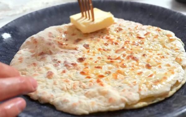 Быстро и вкусно! Готовлю вместо хлеба и лаваша: шикарные картофельные лепешки на сковороде