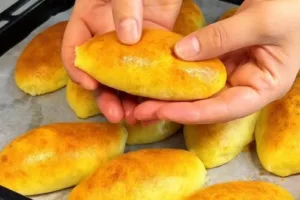Пышные пирожки без дрожжей на творожном тесте с капустной начинкой