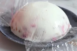 Ночной дозор: йогуртовый мусс с клубникой, который не ударит по фигуре