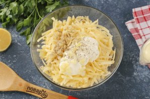 Салат «Курица с ананасами»