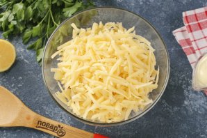 Салат «Курица с ананасами»