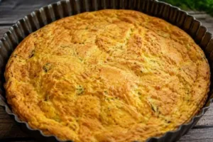 Кабачковый пирог-перевёртыш: сочная мясная начинка под сырным одеялом