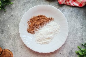 Шоколадный меренговый рулет