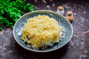 Салат «Подсолнух» с ананасами