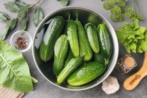 Огурцы маринованные «Мамины»