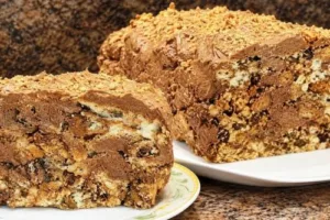 Ореховое облако с шоколадным заварным вкусом: торт из хрустящего безе на 10 белках