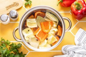Маринованный болгарский перец с чесноком