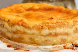 Яблочный пирог без теста: сухие слои, сочная начинка и минимум усилий