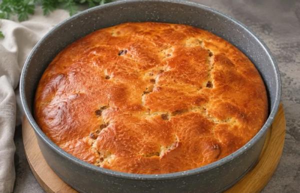 Быстрый заливной пирог с мясом и грибами: тесто за 5 минут и сытный сочный ужин на столе без хлопот